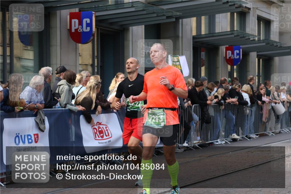 13.09.2026 - 21. swb-Marathon Bremen Strokosch-Dieckow http://msf.ph/oto/10435084 13.09.2026 13:13:38 Ziel 524, 670, 683, 1433, 1613, 1704, 1707, 1937, 2422, 2701, 2824, 3236, 3413, 5443, 5593, 5610, 6145, 6451, 7029, 7210, 7283, 7435, 7707, 7963, 8118, 8886, 9426, 9635, 9884, 10105, 779, 2130, 2360, 2401, 2767, 2882, 3413, 6038, 6394, 6407, 7493, 8477, 8568, 8840, 8963, 9442, 13099 meine-sportfotos.de
