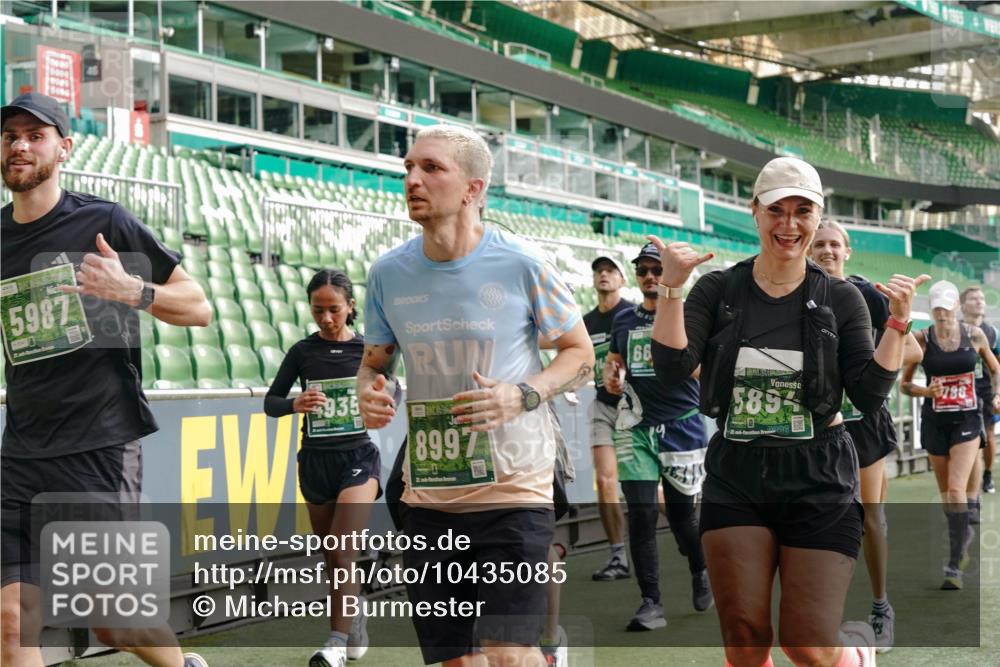 13.09.2026 - 21. swb-Marathon Bremen Michael Burmester http://msf.ph/oto/10435085 13.09.2026 13:33:45 Laufen im Stadion 155, 350, 428, 490, 594, 679, 690, 709, 765, 786, 787, 916, 1001, 1026, 1048, 1051, 1098, 1292, 1377, 1444, 1557, 1560, 1591, 1592, 1607, 1661, 1703, 1760, 1772, 1827, 1923, 1996, 2077, 2132, 2226, 2230, 2231, 2320, 2374, 2399, 2400, 2451, 2456, 2479, 2511, 2514, 2515, 2539, 2543, 2616, 2630, 2641, 2649, 2718, 2735, 2757, 2769, 2787, 2848, 2982, 3014, 3345, 3443, 3503, 3547, 3577, 3601, 3614, 3660, 3708, 3709, 3720, 3797, 3875, 3901, 3911, 3952, 4001, 4014 meine-sportfotos.de