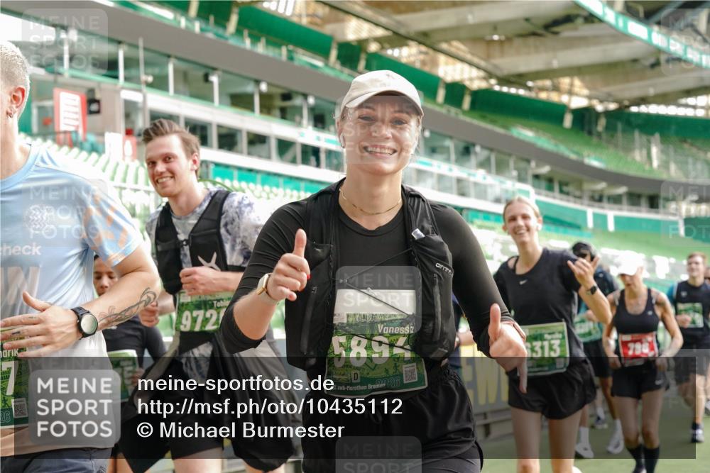 13.09.2026 - 21. swb-Marathon Bremen Michael Burmester http://msf.ph/oto/10435112 13.09.2026 13:33:46 Laufen im Stadion 155, 350, 428, 490, 594, 679, 690, 709, 765, 786, 787, 916, 1001, 1026, 1048, 1051, 1098, 1292, 1377, 1444, 1557, 1560, 1591, 1592, 1607, 1661, 1703, 1760, 1772, 1827, 1923, 1996, 2077, 2132, 2226, 2230, 2231, 2320, 2374, 2399, 2400, 2451, 2456, 2479, 2511, 2514, 2515, 2539, 2543, 2616, 2630, 2641, 2649, 2718, 2735, 2757, 2769, 2787, 2848, 2982, 3014, 3345, 3443, 3503, 3547, 3577, 3601, 3614, 3660, 3708, 3709, 3720, 3797, 3875, 3901, 3911, 3952, 4001, 4014 meine-sportfotos.de