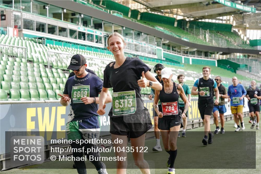 13.09.2026 - 21. swb-Marathon Bremen Michael Burmester http://msf.ph/oto/10435122 13.09.2026 13:33:46 Laufen im Stadion 155, 350, 428, 490, 594, 679, 690, 709, 765, 786, 787, 916, 1001, 1026, 1048, 1051, 1098, 1292, 1377, 1444, 1557, 1560, 1591, 1592, 1607, 1661, 1703, 1760, 1772, 1827, 1923, 1996, 2077, 2132, 2226, 2230, 2231, 2320, 2374, 2399, 2400, 2451, 2456, 2479, 2511, 2514, 2515, 2539, 2543, 2616, 2630, 2641, 2649, 2718, 2735, 2757, 2769, 2787, 2848, 2982, 3014, 3345, 3443, 3503, 3547, 3577, 3601, 3614, 3660, 3708, 3709, 3720, 3797, 3875, 3901, 3911, 3952, 4001, 4014 meine-sportfotos.de
