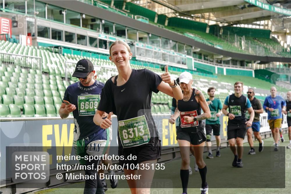 13.09.2026 - 21. swb-Marathon Bremen Michael Burmester http://msf.ph/oto/10435135 13.09.2026 13:33:47 Laufen im Stadion 155, 350, 428, 490, 594, 679, 690, 709, 765, 786, 787, 916, 1001, 1026, 1048, 1051, 1098, 1292, 1377, 1444, 1557, 1560, 1591, 1592, 1607, 1661, 1703, 1760, 1772, 1827, 1923, 1996, 2077, 2132, 2226, 2230, 2231, 2320, 2374, 2399, 2400, 2451, 2456, 2479, 2511, 2514, 2515, 2539, 2543, 2616, 2630, 2641, 2649, 2718, 2735, 2757, 2769, 2787, 2848, 2982, 3014, 3345, 3443, 3503, 3547, 3577, 3601, 3614, 3660, 3708, 3709, 3720, 3797, 3875, 3901, 3911, 3952, 4001, 4014 meine-sportfotos.de