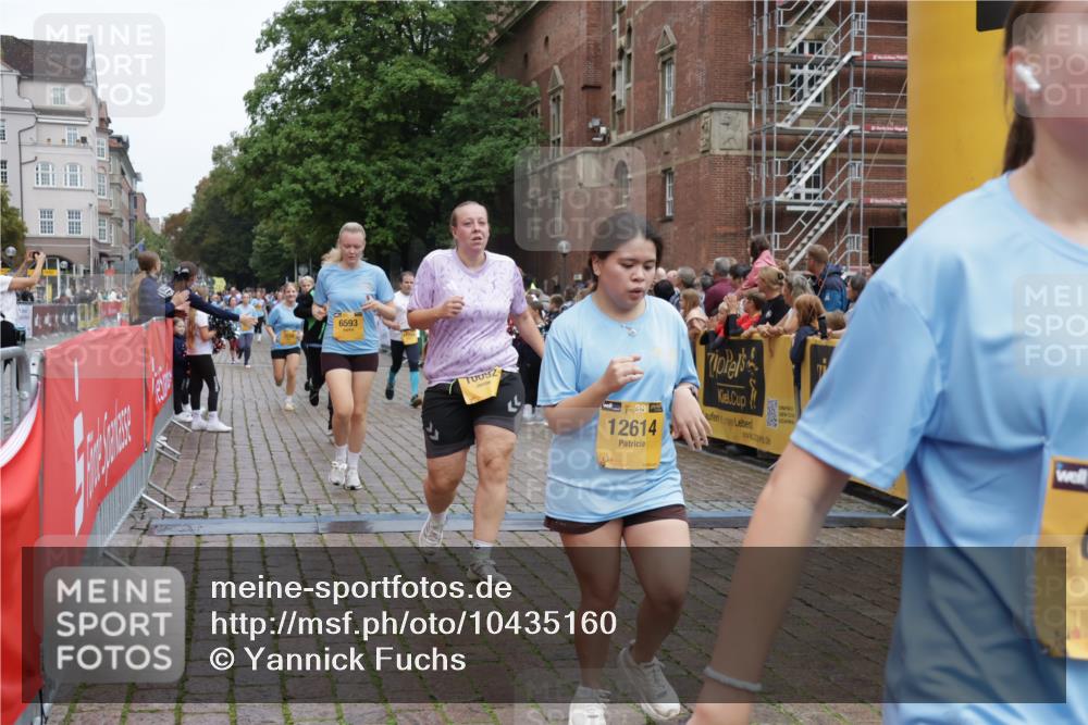 13.09.2026 - Kiel Lauf Yannick Fuchs http://msf.ph/oto/10435160 13.09.2026 09:48:58 Ziel 830, 1547, 2663, 2852, 2921, 3418, 3550, 4961, 6065, 6278, 6362, 6593, 8844, 9058, 9209, 9219, 9691, 10092, 11184, 11294, 11411, 12614, 467, 1493, 1547, 1731, 2047, 2663, 2676, 2852, 2943, 3509, 3843, 4350, 5518, 5784, 6239, 7071, 7432, 7448, 8455, 9382, 9384, 10458, 10729, 10961, 11054, 11184, 11694, 221, 784, 1559, 1561, 2115, 2592, 2626, 2731, 2867, 3094, 4173, 4333, 8617, 8681, 9001, 10150, 11190, 11322, 11989, 11990, 1047, 1493, 1976, 2656, 2671, 4350, 5185, 5518 meine-sportfotos.de