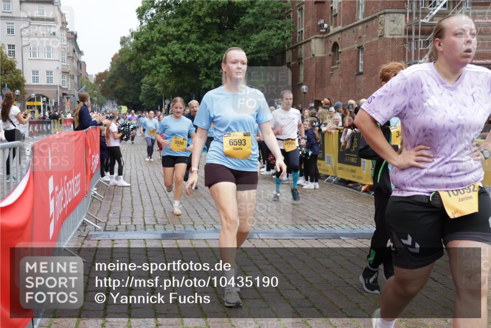 13.09.2026 - Kiel Lauf Yannick Fuchs http://msf.ph/oto/10435190 13.09.2026 09:49:01 Ziel 830, 3418, 3550, 4961, 6065, 6278, 6362, 6593, 8844, 9058, 9219, 9691, 10092, 11294, 11322, 11411, 12614, 467, 1493, 1547, 1731, 2047, 2663, 2676, 2852, 2921, 2943, 3509, 3843, 5784, 6239, 7071, 7432, 7448, 8455, 9209, 9382, 9384, 10458, 10729, 10961, 11054, 11184, 11694, 221, 784, 1559, 1561, 2115, 2592, 2626, 2731, 2867, 2919, 3094, 4173, 4333, 4364, 4962, 8617, 8681, 8869, 9001, 10150, 11190, 11989, 11990, 1493, 4350, 5185, 5518 meine-sportfotos.de