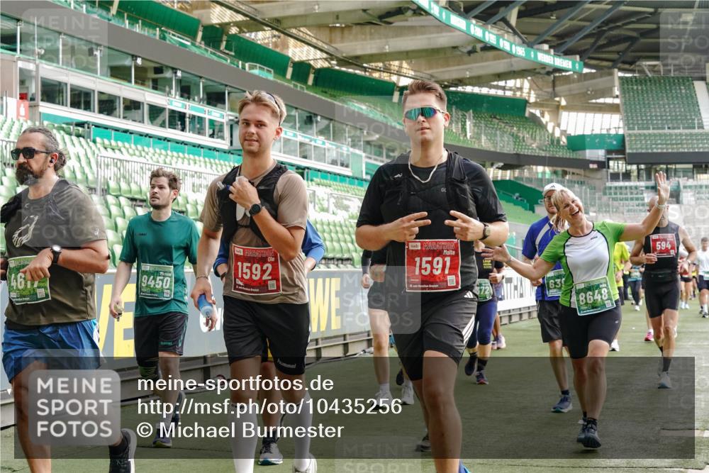 13.09.2026 - 21. swb-Marathon Bremen Michael Burmester http://msf.ph/oto/10435256 13.09.2026 13:33:52 Laufen im Stadion 155, 350, 428, 490, 594, 679, 709, 765, 786, 787, 916, 1001, 1026, 1048, 1051, 1098, 1292, 1377, 1444, 1553, 1557, 1560, 1591, 1592, 1607, 1661, 1703, 1760, 1772, 1784, 1827, 1996, 2077, 2132, 2226, 2230, 2231, 2320, 2338, 2374, 2399, 2400, 2451, 2456, 2479, 2511, 2514, 2515, 2539, 2543, 2616, 2630, 2641, 2718, 2735, 2757, 2769, 2787, 2791, 2848, 2982, 3014, 3345, 3443, 3503, 3547, 3577, 3601, 3614, 3660, 3708, 3709, 3720, 3797, 3875, 3901, 3911, 3952, 4001, 4014, 5151 meine-sportfotos.de