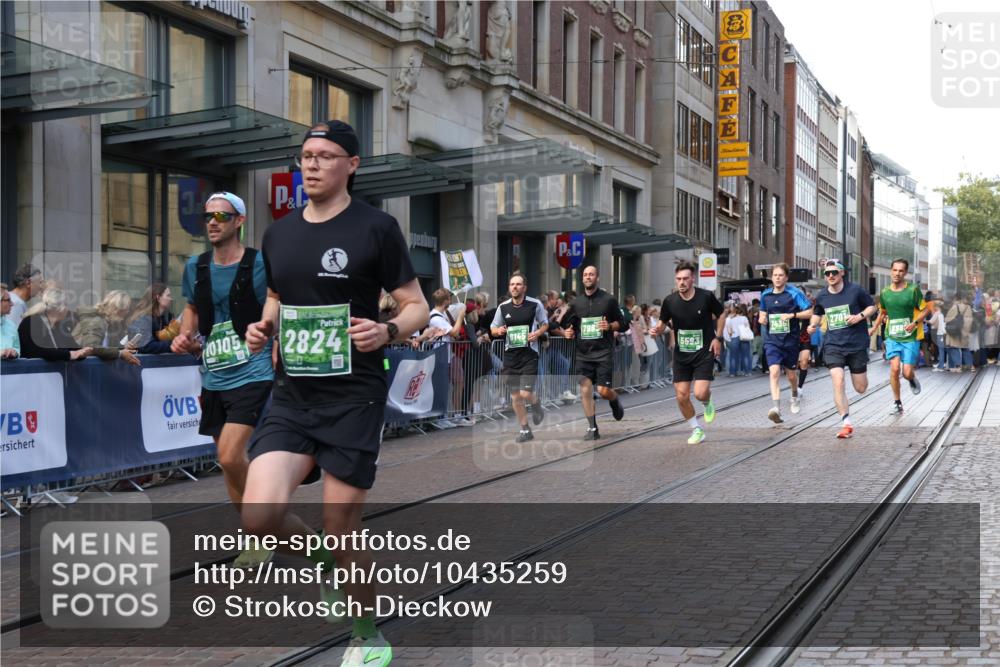 13.09.2026 - 21. swb-Marathon Bremen Strokosch-Dieckow http://msf.ph/oto/10435259 13.09.2026 13:13:47 Ziel 107, 235, 524, 670, 1433, 1542, 1613, 1998, 2043, 2084, 2422, 2701, 2824, 2922, 3236, 4728, 5443, 5593, 5610, 6145, 7029, 7210, 7283, 7435, 7591, 7963, 8118, 8886, 8919, 9426, 9635, 10105, 524, 683, 779, 1704, 1707, 1937, 2401, 2422, 2767, 2882, 3413, 5443, 6407, 6451, 7210, 7493, 7707, 8477, 8568, 8840, 8963, 9442, 9884, 13099 meine-sportfotos.de