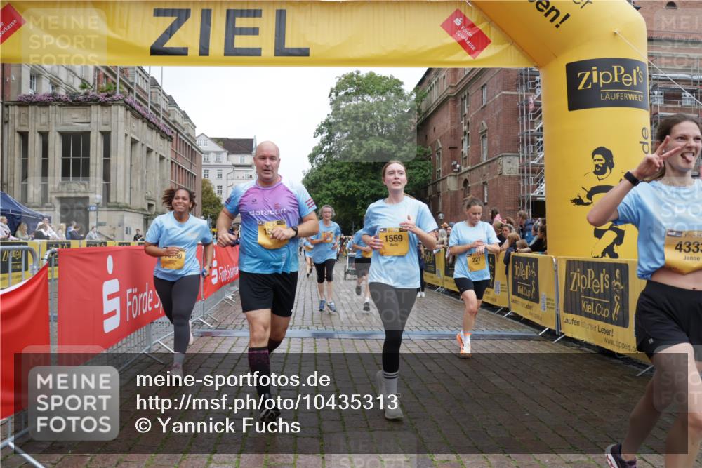 13.09.2026 - Kiel Lauf Yannick Fuchs http://msf.ph/oto/10435313 13.09.2026 09:49:13 Ziel 221, 784, 1559, 1561, 2115, 2592, 2626, 2731, 2867, 3094, 4173, 4333, 6278, 8617, 8681, 9001, 10150, 11190, 11322, 11989, 11990, 830, 1547, 2047, 2663, 2852, 2921, 3418, 3509, 3550, 3843, 4961, 5784, 6065, 6239, 6278, 6362, 6593, 7071, 7432, 7448, 8844, 9058, 9209, 9219, 9382, 9384, 9691, 10092, 10458, 10961, 11054, 11184, 11294, 11411, 11694, 12614, 2065, 2327, 2919, 3785, 4363, 4364, 4376, 4711, 4962, 5404, 8869, 10145, 12492, 12632, 467, 1731, 6239, 7071 meine-sportfotos.de