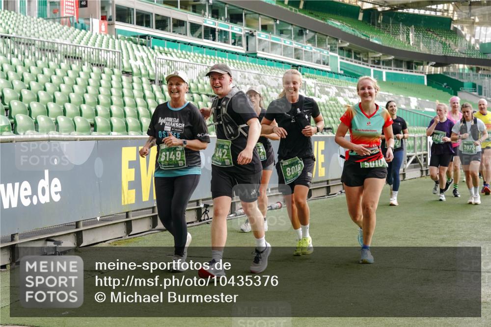 13.09.2026 - 21. swb-Marathon Bremen Michael Burmester http://msf.ph/oto/10435376 13.09.2026 13:34:05 Laufen im Stadion 155, 170, 193, 368, 428, 594, 679, 709, 765, 786, 787, 916, 1001, 1026, 1048, 1051, 1098, 1292, 1321, 1377, 1444, 1553, 1557, 1560, 1591, 1592, 1607, 1661, 1703, 1760, 1772, 1784, 1827, 1996, 2077, 2132, 2226, 2338, 2399, 2400, 2451, 2479, 2511, 2515, 2539, 2543, 2616, 2630, 2641, 2718, 2735, 2757, 2769, 2787, 2791, 2982, 3014, 3179, 3345, 3443, 3503, 3547, 3577, 3601, 3614, 3660, 3708, 3709, 3720, 3797, 3875, 3901, 3911, 3914, 3952, 4001, 4014, 5151 meine-sportfotos.de