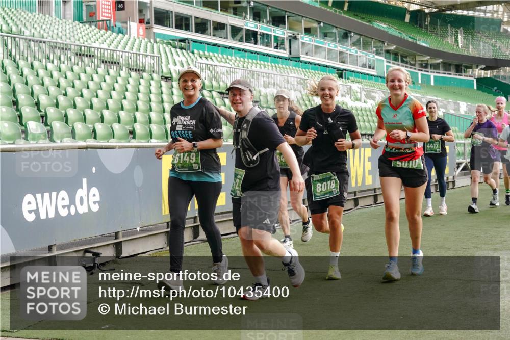 13.09.2026 - 21. swb-Marathon Bremen Michael Burmester http://msf.ph/oto/10435400 13.09.2026 13:34:05 Laufen im Stadion 155, 170, 193, 368, 428, 594, 679, 709, 765, 786, 787, 916, 1001, 1026, 1048, 1051, 1098, 1292, 1321, 1377, 1444, 1553, 1557, 1560, 1591, 1592, 1607, 1661, 1703, 1760, 1772, 1784, 1827, 1996, 2077, 2132, 2226, 2338, 2399, 2400, 2451, 2479, 2511, 2515, 2539, 2543, 2616, 2630, 2641, 2718, 2735, 2757, 2769, 2787, 2791, 2982, 3014, 3179, 3345, 3443, 3503, 3547, 3577, 3601, 3614, 3660, 3708, 3709, 3720, 3797, 3875, 3901, 3911, 3914, 3952, 4001, 4014, 5151 meine-sportfotos.de