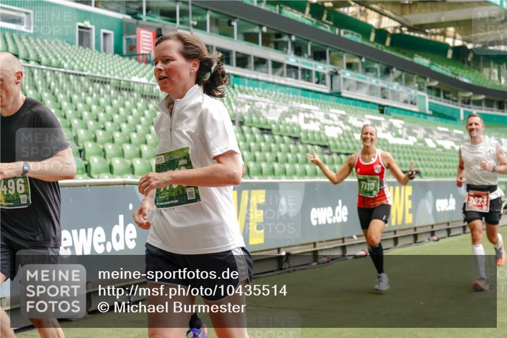 13.09.2026 - 21. swb-Marathon Bremen Michael Burmester http://msf.ph/oto/10435514 13.09.2026 13:05:27 Laufen im Stadion 109, 178, 217, 244, 323, 394, 430, 454, 534, 536, 565, 647, 784, 891, 900, 1073, 1239, 1243, 1274, 1307, 1308, 1373, 1380, 1456, 1533, 1581, 1627, 1653, 1656, 1687, 1780, 1914, 1932, 1941, 2023, 2076, 2089, 2126, 2241, 2244, 2265, 2301, 2310, 2355, 2369, 2393, 2430, 2452, 2464, 2602, 2723, 2742, 2764, 2867, 2872, 2891, 2910, 2919, 2957, 2959, 2985, 3028, 3030, 3115, 3217, 3278, 3320, 3343, 3419, 3425, 3444, 3485, 3521, 3796, 3909, 242 meine-sportfotos.de