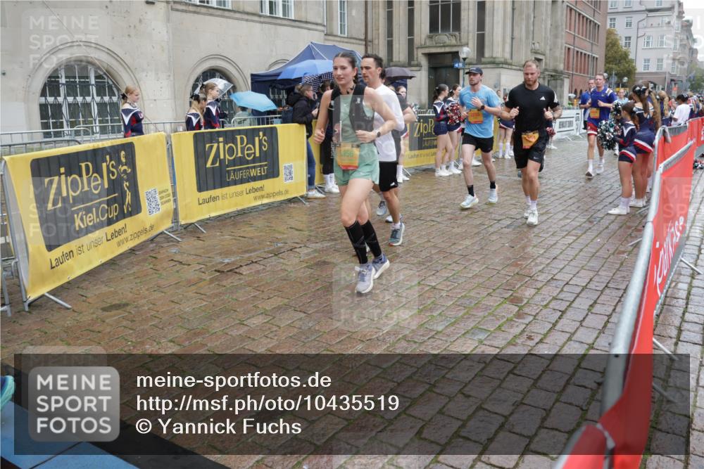 13.09.2026 - Kiel Lauf Yannick Fuchs http://msf.ph/oto/10435519 13.09.2026 11:46:04 Ziel  meine-sportfotos.de