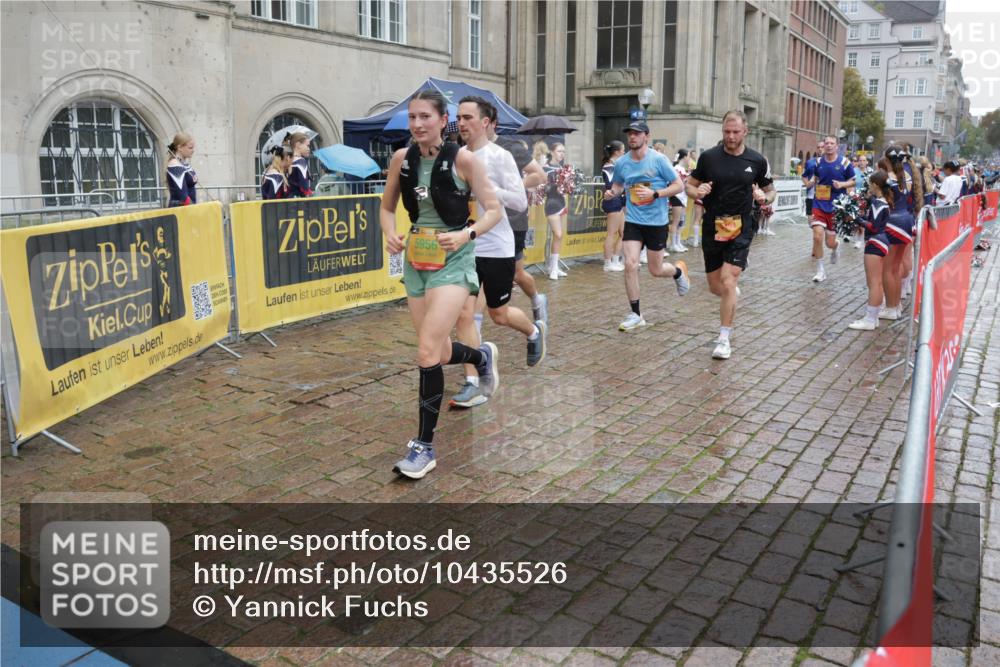 13.09.2026 - Kiel Lauf Yannick Fuchs http://msf.ph/oto/10435526 13.09.2026 11:46:04 Ziel  meine-sportfotos.de