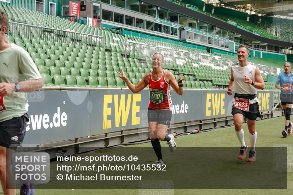13.09.2026 - 21. swb-Marathon Bremen Michael Burmester http://msf.ph/oto/10435532 13.09.2026 13:05:27 Laufen im Stadion 109, 178, 217, 244, 323, 394, 430, 454, 534, 536, 565, 647, 784, 891, 900, 1073, 1239, 1243, 1274, 1307, 1308, 1373, 1380, 1456, 1533, 1581, 1627, 1653, 1656, 1687, 1780, 1914, 1932, 1941, 2023, 2076, 2089, 2126, 2241, 2244, 2265, 2301, 2310, 2355, 2369, 2393, 2430, 2452, 2464, 2602, 2723, 2742, 2764, 2867, 2872, 2891, 2910, 2919, 2957, 2959, 2985, 3028, 3030, 3115, 3217, 3278, 3320, 3343, 3419, 3425, 3444, 3485, 3521, 3796, 3909, 242 meine-sportfotos.de