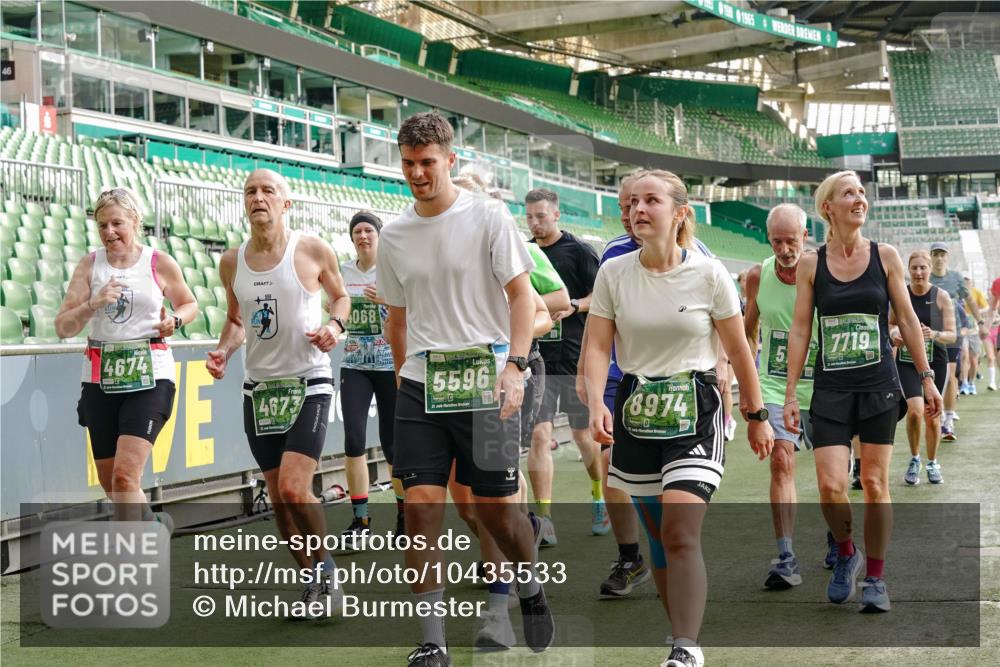 13.09.2026 - 21. swb-Marathon Bremen Michael Burmester http://msf.ph/oto/10435533 13.09.2026 13:34:11 Laufen im Stadion 155, 170, 193, 368, 428, 594, 679, 709, 765, 787, 916, 1001, 1026, 1048, 1051, 1098, 1280, 1292, 1321, 1377, 1444, 1553, 1557, 1560, 1591, 1592, 1607, 1661, 1703, 1760, 1772, 1784, 1827, 1992, 1996, 2077, 2132, 2226, 2338, 2399, 2400, 2451, 2479, 2511, 2515, 2543, 2616, 2630, 2641, 2718, 2735, 2757, 2787, 2791, 2982, 3014, 3179, 3191, 3345, 3443, 3503, 3547, 3577, 3601, 3614, 3660, 3708, 3709, 3720, 3797, 3875, 3901, 3904, 3911, 3914, 3952, 4001, 4014, 4500, 4561, 5151 meine-sportfotos.de