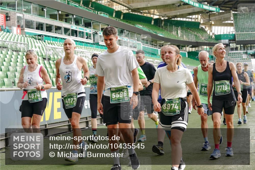 13.09.2026 - 21. swb-Marathon Bremen Michael Burmester http://msf.ph/oto/10435545 13.09.2026 13:34:11 Laufen im Stadion 155, 170, 193, 368, 428, 594, 679, 709, 765, 787, 916, 1001, 1026, 1048, 1051, 1098, 1280, 1292, 1321, 1377, 1444, 1553, 1557, 1560, 1591, 1592, 1607, 1661, 1703, 1760, 1772, 1784, 1827, 1992, 1996, 2077, 2132, 2226, 2338, 2399, 2400, 2451, 2479, 2511, 2515, 2543, 2616, 2630, 2641, 2718, 2735, 2757, 2787, 2791, 2982, 3014, 3179, 3191, 3345, 3443, 3503, 3547, 3577, 3601, 3614, 3660, 3708, 3709, 3720, 3797, 3875, 3901, 3904, 3911, 3914, 3952, 4001, 4014, 4500, 4561, 5151 meine-sportfotos.de