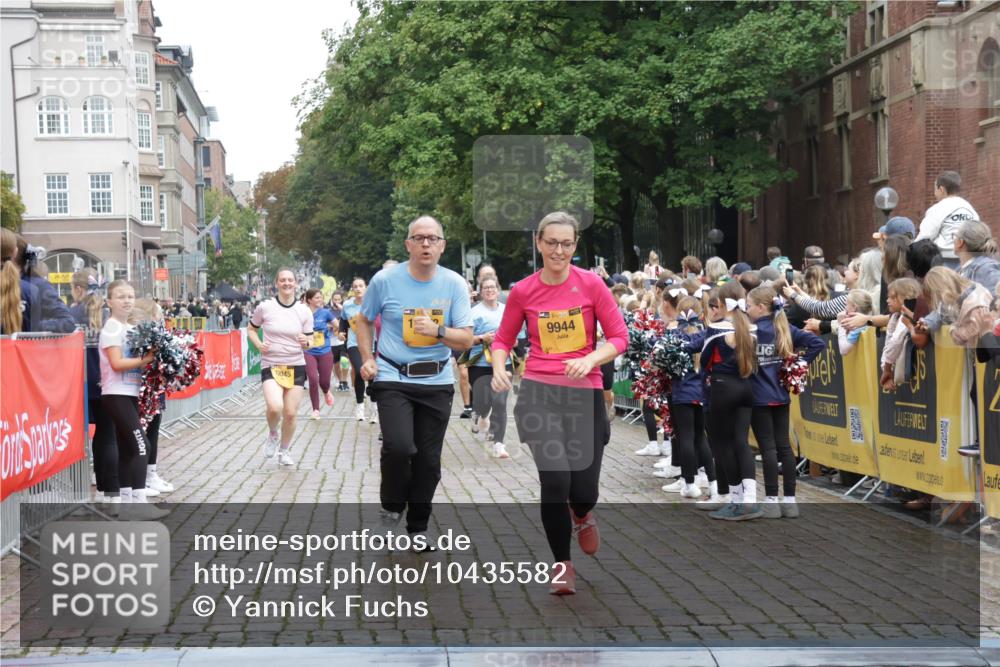 13.09.2026 - Kiel Lauf Yannick Fuchs http://msf.ph/oto/10435582 13.09.2026 09:49:40 Ziel 2065, 2110, 2366, 2976, 3687, 4067, 4363, 4376, 7641, 8128, 9944, 10159, 11973, 12045, 221, 784, 1559, 1561, 2065, 2115, 2327, 2592, 2626, 2731, 2867, 2919, 3094, 3785, 4173, 4333, 4363, 4364, 4376, 4711, 4962, 5404, 8617, 8681, 8869, 9001, 10145, 10150, 11190, 11322, 11989, 11990, 12492, 12632, 1033, 2066, 3571, 3914, 4125, 5791, 6359, 6658, 6706, 6707, 7606, 7884, 7937, 9122, 10105, 10178, 10229, 10565, 10990, 12047, 12462, 12560, 12749, 3550, 4961, 6065, 6278, 11411 meine-sportfotos.de