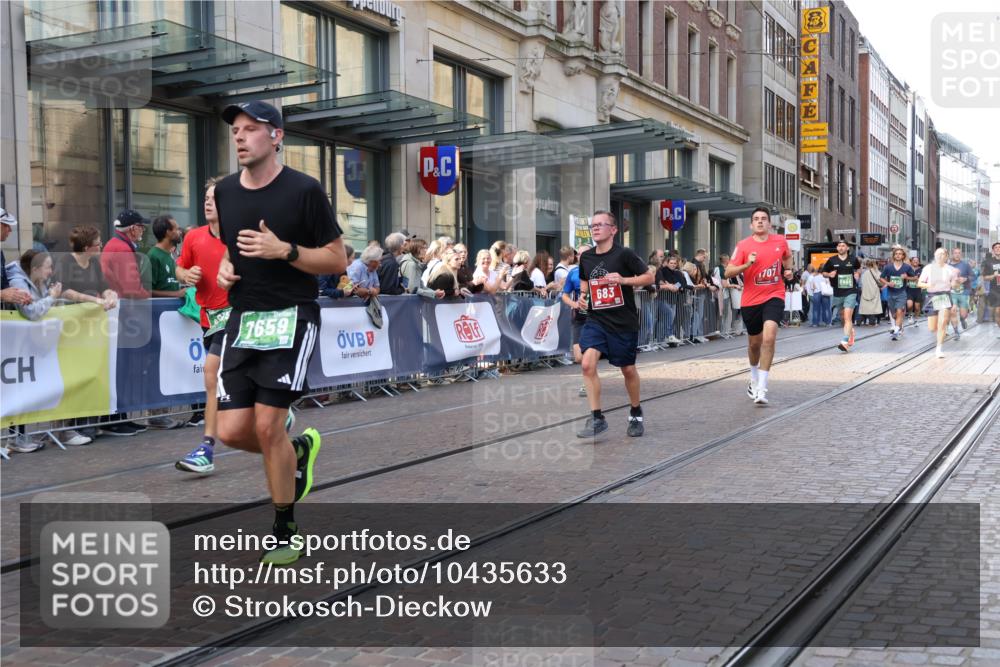 13.09.2026 - 21. swb-Marathon Bremen Strokosch-Dieckow http://msf.ph/oto/10435633 13.09.2026 13:14:03 Ziel 107, 235, 376, 469, 1043, 1125, 1492, 1542, 1814, 1998, 2043, 2084, 2203, 2913, 2922, 3085, 3545, 3821, 4452, 4728, 5794, 5836, 5986, 6130, 6506, 7029, 7117, 7591, 7659, 7826, 8456, 8919, 9783, 9868, 524, 670, 683, 1433, 1613, 1704, 1707, 1937, 2422, 2701, 2824, 3236, 3413, 5443, 5593, 5610, 6145, 6451, 7029, 7210, 7283, 7435, 7707, 7963, 8118, 8886, 9426, 9635, 9884, 10105 meine-sportfotos.de