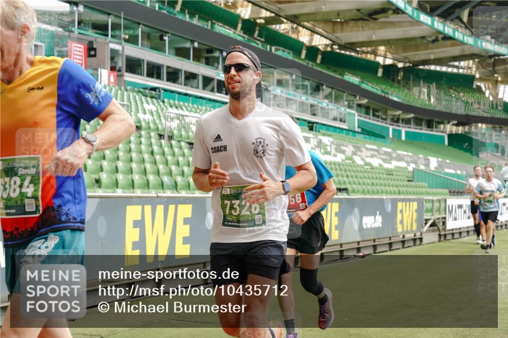 13.09.2026 - 21. swb-Marathon Bremen Michael Burmester http://msf.ph/oto/10435712 13.09.2026 13:05:30 Laufen im Stadion 109, 178, 217, 244, 287, 323, 394, 430, 454, 534, 536, 565, 578, 613, 647, 784, 891, 900, 1073, 1239, 1243, 1274, 1307, 1308, 1373, 1380, 1456, 1533, 1581, 1627, 1656, 1687, 1780, 1914, 1932, 1941, 2023, 2076, 2089, 2126, 2241, 2244, 2265, 2301, 2310, 2355, 2369, 2393, 2430, 2452, 2464, 2602, 2723, 2742, 2764, 2867, 2872, 2891, 2910, 2919, 2957, 2959, 2985, 3028, 3030, 3115, 3217, 3278, 3320, 3343, 3419, 3425, 3444, 3485, 3521, 3796, 3909 meine-sportfotos.de