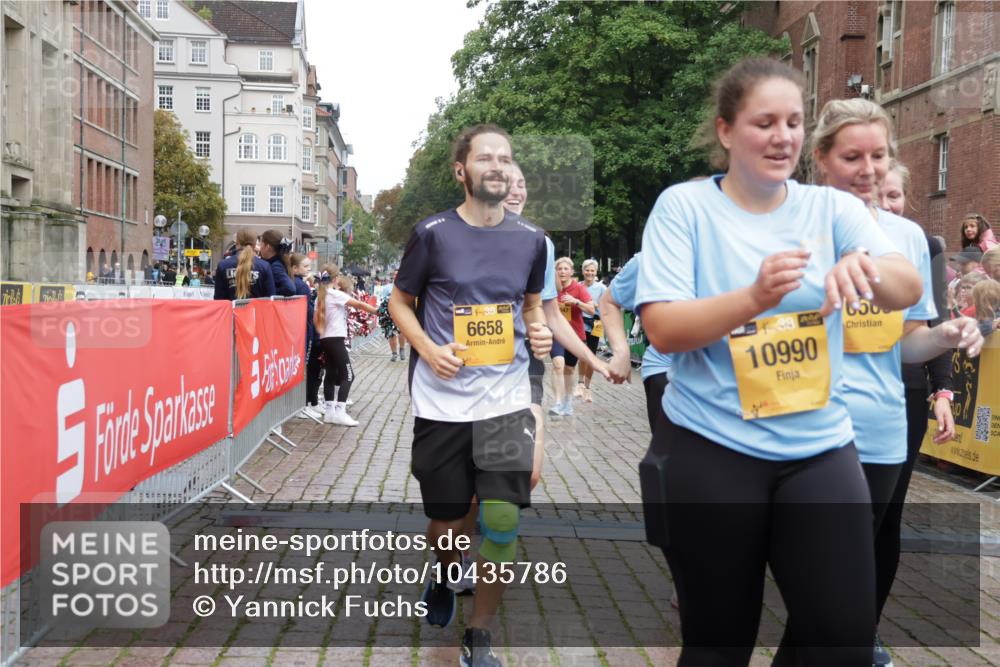 13.09.2026 - Kiel Lauf Yannick Fuchs http://msf.ph/oto/10435786 13.09.2026 09:49:53 Ziel 2066, 2976, 3571, 3687, 3914, 4125, 5791, 6359, 6658, 6706, 6707, 7606, 7884, 7937, 10105, 10159, 10178, 10229, 10565, 10990, 12047, 12462, 12560, 12749, 784, 2065, 2110, 2327, 2366, 2919, 3687, 3785, 4067, 4363, 4364, 4376, 4711, 4962, 5404, 7641, 8128, 8869, 9944, 10145, 10159, 11973, 12045, 12492, 12632, 639, 951, 1033, 1796, 3042, 3602, 4856, 5619, 7142, 7864, 8042, 8584, 8585, 8589, 8790, 8890, 9122, 9683, 9780, 10074, 10108, 10487, 10491, 10548, 2919 meine-sportfotos.de