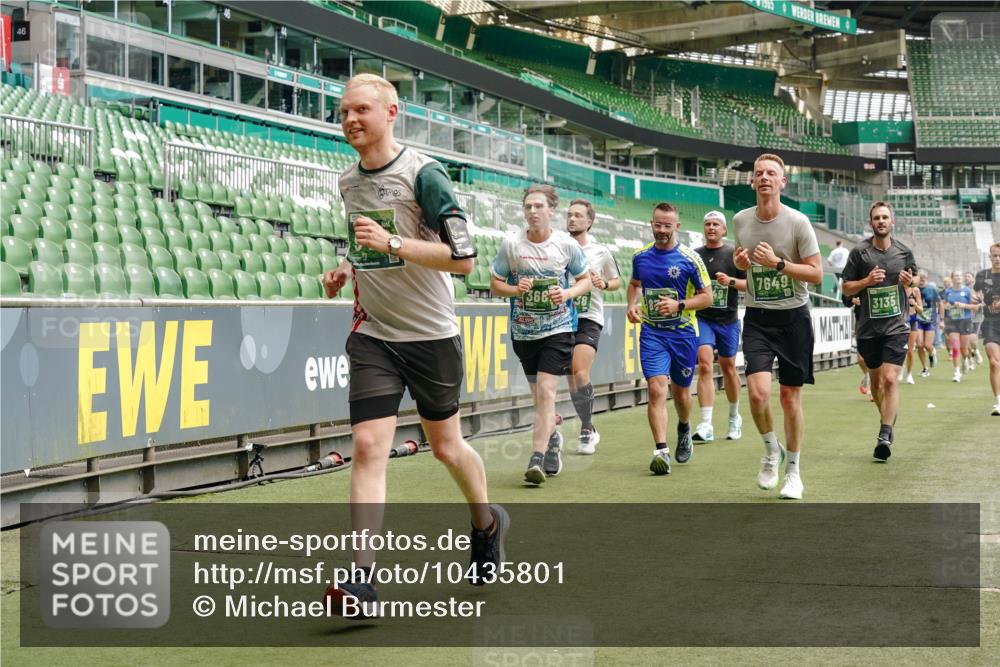 13.09.2026 - 21. swb-Marathon Bremen Michael Burmester http://msf.ph/oto/10435801 13.09.2026 13:05:34 Laufen im Stadion 109, 178, 217, 244, 287, 323, 394, 430, 454, 534, 536, 565, 578, 613, 647, 784, 891, 900, 1073, 1239, 1243, 1274, 1307, 1308, 1373, 1380, 1456, 1533, 1574, 1581, 1627, 1656, 1687, 1780, 1909, 1914, 1932, 1941, 2023, 2076, 2089, 2126, 2241, 2244, 2265, 2301, 2310, 2355, 2369, 2393, 2430, 2452, 2464, 2602, 2723, 2742, 2764, 2867, 2872, 2910, 2919, 2957, 2959, 2985, 3028, 3030, 3115, 3217, 3278, 3320, 3343, 3419, 3425, 3444, 3485, 3521, 3796, 3909 meine-sportfotos.de