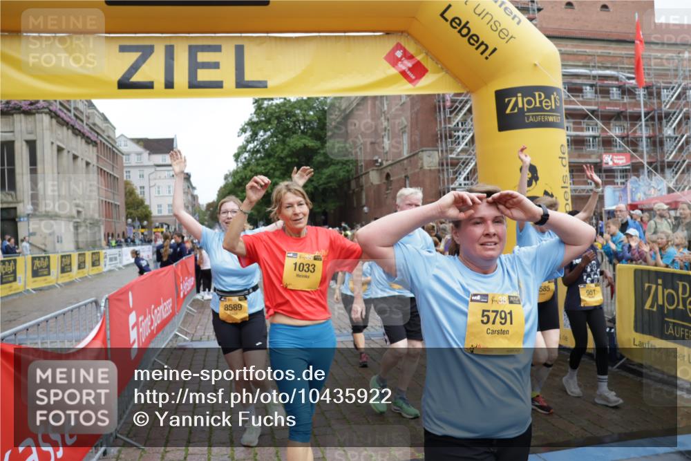 13.09.2026 - Kiel Lauf Yannick Fuchs http://msf.ph/oto/10435922 13.09.2026 09:50:05 Ziel 639, 951, 1033, 1796, 3042, 3602, 3914, 4856, 5619, 5791, 7142, 7864, 8584, 8585, 8589, 8790, 8890, 9122, 9780, 10074, 10108, 10178, 10487, 10491, 10653, 11565, 11814, 12462, 2065, 2066, 2110, 2366, 2976, 3571, 3687, 4067, 4125, 4363, 4376, 6359, 6658, 6706, 6707, 7606, 7641, 7884, 7937, 8128, 9944, 10105, 10159, 10229, 10565, 10990, 11973, 12045, 12047, 12560, 12749, 1366, 4229, 5184, 5254, 5535, 5596, 8023, 8042, 9683, 9793, 10548, 2327 meine-sportfotos.de