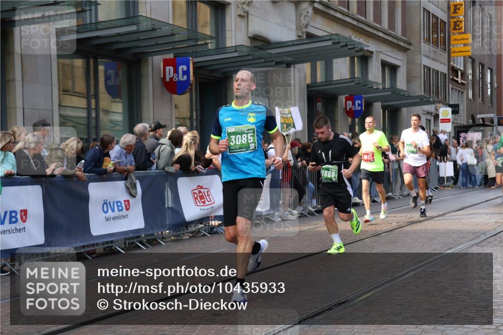 13.09.2026 - 21. swb-Marathon Bremen Strokosch-Dieckow http://msf.ph/oto/10435933 13.09.2026 13:14:14 Ziel 199, 376, 469, 1043, 1125, 1492, 1814, 2203, 2251, 2847, 2913, 2971, 2997, 3012, 3085, 3545, 3821, 3834, 4452, 4586, 4685, 5239, 5794, 5836, 5986, 6130, 6506, 7117, 7251, 7659, 7782, 7826, 8366, 8456, 9242, 9783, 9868, 10016, 107, 235, 670, 1433, 1542, 1613, 1998, 2043, 2084, 2203, 2701, 2824, 2922, 4728, 5593, 5610, 6145, 7029, 7435, 7591, 7659, 7963, 8118, 8886, 8919, 9426, 9635, 9783, 10105 meine-sportfotos.de