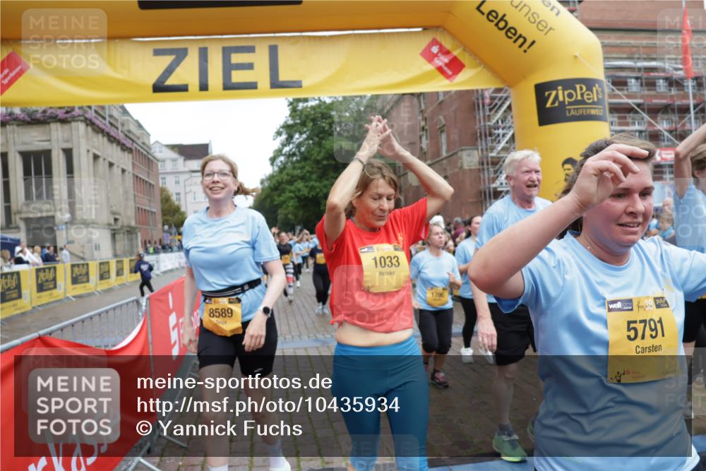 13.09.2026 - Kiel Lauf Yannick Fuchs http://msf.ph/oto/10435934 13.09.2026 09:50:05 Ziel 639, 951, 1033, 1796, 3042, 3602, 3914, 4856, 5619, 5791, 7142, 7864, 8584, 8585, 8589, 8790, 8890, 9122, 9780, 10074, 10108, 10178, 10487, 10491, 10653, 11565, 11814, 12462, 2065, 2066, 2110, 2366, 2976, 3571, 3687, 4067, 4125, 4363, 4376, 6359, 6658, 6706, 6707, 7606, 7641, 7884, 7937, 8128, 9944, 10105, 10159, 10229, 10565, 10990, 11973, 12045, 12047, 12560, 12749, 1366, 4229, 5184, 5254, 5535, 5596, 8023, 8042, 9683, 9793, 10548, 2327 meine-sportfotos.de