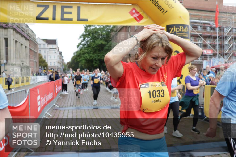 13.09.2026 - Kiel Lauf Yannick Fuchs http://msf.ph/oto/10435955 13.09.2026 09:50:06 Ziel 639, 951, 1033, 1796, 3042, 3602, 3914, 4856, 5619, 5791, 7142, 7864, 8584, 8585, 8589, 8790, 8890, 9122, 9780, 10074, 10108, 10178, 10487, 10491, 10653, 11565, 11814, 12462, 2066, 2110, 2366, 2976, 3571, 3687, 4067, 4125, 6359, 6658, 6706, 6707, 7606, 7641, 7884, 7937, 8128, 9944, 10105, 10159, 10229, 10565, 10990, 11973, 12045, 12047, 12560, 12749, 1366, 4229, 5184, 5254, 5535, 5596, 8023, 8042, 9683, 9793, 10548, 2327 meine-sportfotos.de
