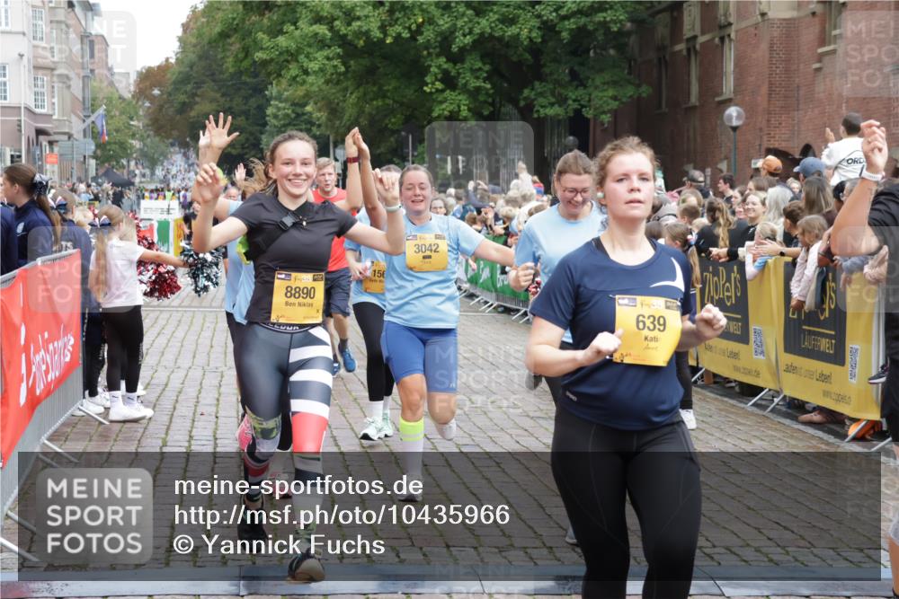 13.09.2026 - Kiel Lauf Yannick Fuchs http://msf.ph/oto/10435966 13.09.2026 09:50:07 Ziel 639, 951, 1033, 1796, 3042, 3602, 3914, 4856, 5619, 5791, 7142, 7864, 8584, 8585, 8589, 8790, 8890, 9122, 9683, 9780, 10074, 10108, 10178, 10487, 10491, 10548, 10653, 11565, 11814, 12462, 2066, 2110, 2366, 2976, 3571, 3687, 4067, 4125, 5791, 6359, 6658, 6706, 6707, 7606, 7641, 7884, 7937, 8128, 9944, 10105, 10159, 10178, 10229, 10565, 10990, 11973, 12045, 12047, 12462, 12560, 12749, 1366, 3698, 4229, 5184, 5254, 5535, 5596, 8023, 8042, 9793 meine-sportfotos.de