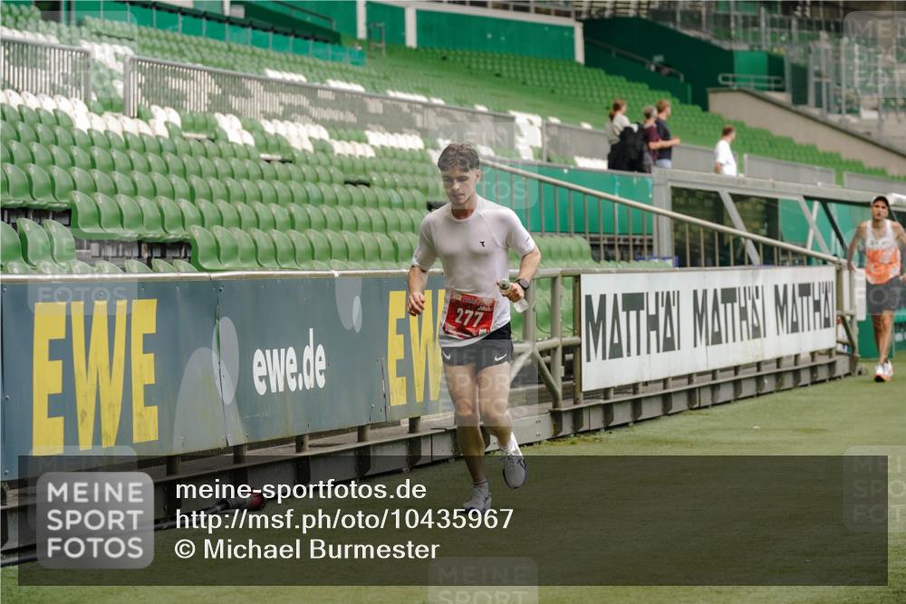 13.09.2026 - 21. swb-Marathon Bremen Michael Burmester http://msf.ph/oto/10435967 13.09.2026 12:38:36 Laufen im Stadion 277, 346, 466, 658, 895, 901, 1090, 1118, 1248, 1320, 1323, 1385, 1472, 1576, 1587, 1604, 1717, 1751, 1754, 1758, 1795, 1800, 1911, 2049, 2141, 2352, 2585, 2670, 3080, 3606, 5160, 5163, 5912, 6112, 7650, 8077, 8081, 8467, 9399, 9522, 9617, 250, 272, 299, 919, 1089, 1550, 1875, 1993, 4232, 7692 meine-sportfotos.de