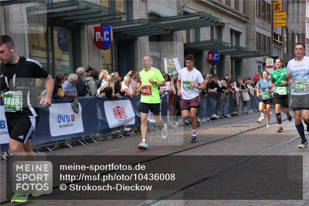 13.09.2026 - 21. swb-Marathon Bremen Strokosch-Dieckow http://msf.ph/oto/10436008 13.09.2026 13:14:15 Ziel 199, 376, 469, 1043, 1125, 1455, 1492, 1814, 2251, 2847, 2913, 2971, 2997, 3012, 3085, 3545, 3821, 3834, 4097, 4246, 4452, 4586, 4685, 5239, 5794, 5836, 5962, 5986, 6130, 6506, 7117, 7251, 7782, 7826, 8366, 8456, 9242, 9868, 10016, 107, 235, 670, 1433, 1542, 1613, 1998, 2043, 2084, 2203, 2701, 2824, 2913, 2922, 4728, 5593, 5610, 5986, 6145, 7029, 7435, 7591, 7659, 7963, 8118, 8886, 8919, 9426, 9635, 9783, 10105 meine-sportfotos.de