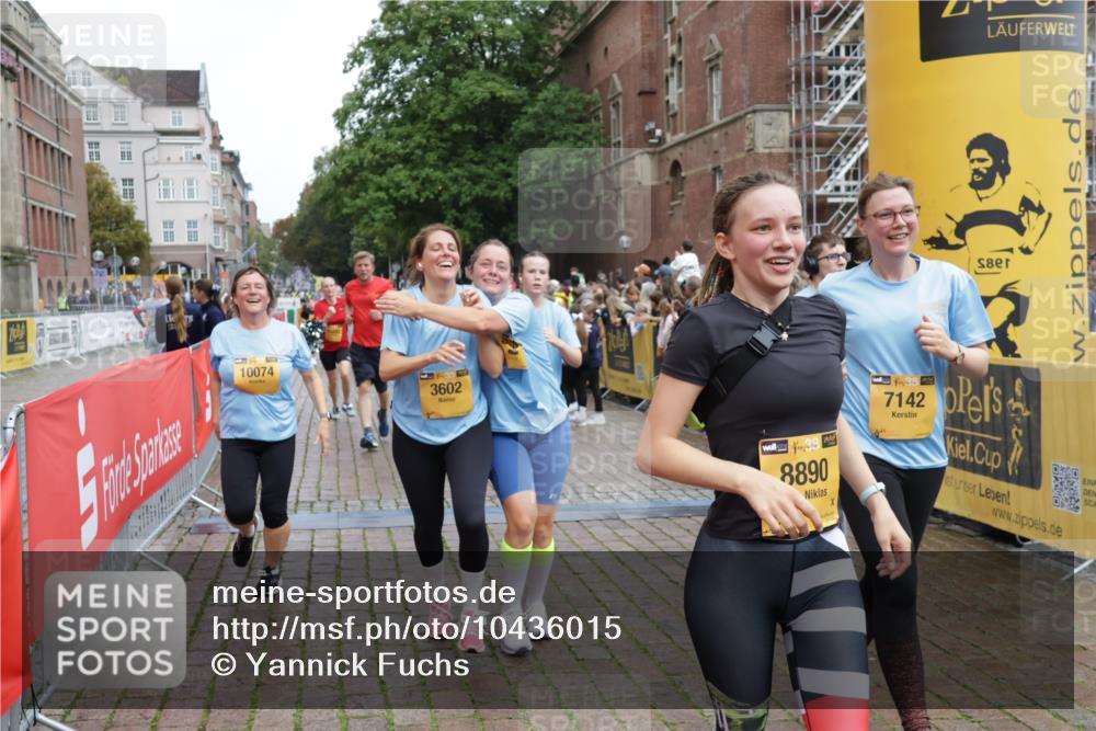 13.09.2026 - Kiel Lauf Yannick Fuchs http://msf.ph/oto/10436015 13.09.2026 09:50:09 Ziel 639, 951, 1033, 1366, 1796, 3042, 3602, 4856, 5619, 7142, 7864, 8042, 8584, 8585, 8589, 8790, 8890, 9122, 9683, 9780, 10074, 10108, 10487, 10491, 10548, 10653, 11565, 11814, 2066, 2110, 2366, 2976, 3571, 3687, 3914, 4067, 4125, 5791, 6359, 6658, 6706, 6707, 7606, 7641, 7884, 7937, 8128, 9122, 9944, 10105, 10159, 10178, 10229, 10565, 10990, 11973, 12045, 12047, 12462, 12560, 12749, 2811, 2816, 3561, 3698, 4229, 5184, 5254, 5535, 5596, 8023, 9793 meine-sportfotos.de