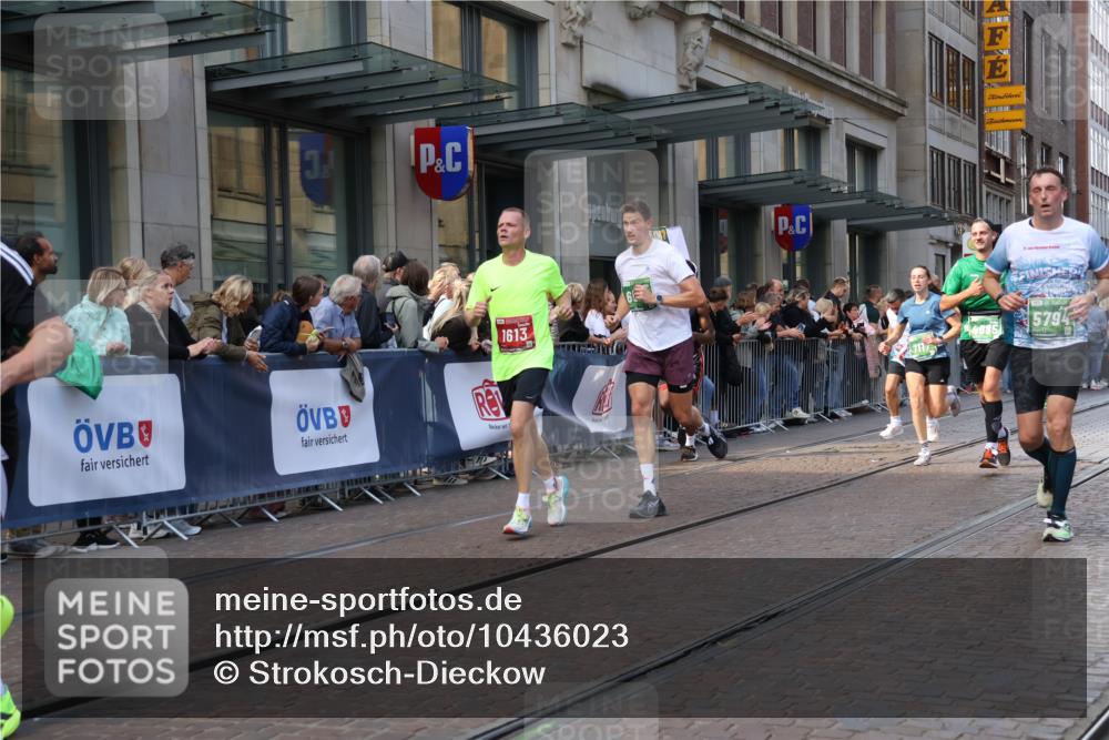 13.09.2026 - 21. swb-Marathon Bremen Strokosch-Dieckow http://msf.ph/oto/10436023 13.09.2026 13:14:15 Ziel 199, 376, 469, 1043, 1125, 1455, 1492, 1814, 2251, 2847, 2913, 2971, 2997, 3012, 3085, 3545, 3821, 3834, 4097, 4246, 4452, 4586, 4685, 5239, 5794, 5836, 5962, 5986, 6130, 6506, 7117, 7251, 7782, 7826, 8366, 8456, 9242, 9868, 10016, 107, 235, 670, 1433, 1542, 1613, 1998, 2043, 2084, 2203, 2701, 2824, 2913, 2922, 4728, 5593, 5610, 5986, 6145, 7029, 7435, 7591, 7659, 7963, 8118, 8886, 8919, 9426, 9635, 9783, 10105 meine-sportfotos.de