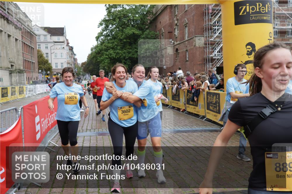 13.09.2026 - Kiel Lauf Yannick Fuchs http://msf.ph/oto/10436031 13.09.2026 09:50:10 Ziel 639, 951, 1033, 1366, 1796, 3042, 3602, 4856, 5535, 5619, 7142, 7864, 8042, 8584, 8585, 8589, 8790, 8890, 9683, 9780, 9793, 10074, 10108, 10487, 10491, 10548, 10653, 11565, 11814, 1033, 2066, 2110, 2366, 2976, 3571, 3687, 3914, 4067, 4125, 5791, 6359, 6658, 6706, 6707, 7606, 7641, 7884, 7937, 8128, 9122, 9944, 10105, 10159, 10178, 10229, 10565, 10990, 11973, 12045, 12047, 12462, 12560, 12749, 2811, 2816, 3561, 3698, 4229, 5184, 5254, 5596, 8023 meine-sportfotos.de