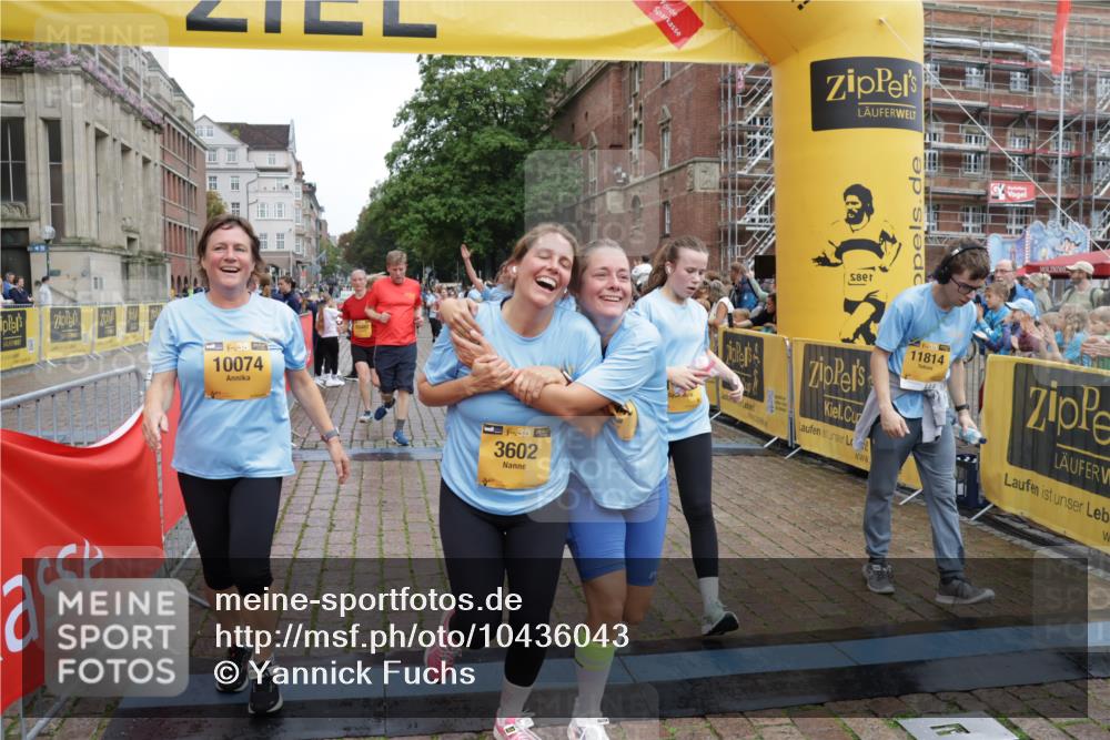 13.09.2026 - Kiel Lauf Yannick Fuchs http://msf.ph/oto/10436043 13.09.2026 09:50:11 Ziel 639, 951, 1366, 1796, 3042, 3602, 4856, 5535, 5619, 7142, 7864, 8042, 8584, 8585, 8589, 8790, 8890, 9683, 9780, 9793, 10074, 10108, 10487, 10491, 10548, 10653, 11565, 11814, 951, 1033, 1796, 2066, 2110, 2366, 2976, 3571, 3687, 3914, 4067, 4125, 5791, 6359, 6658, 6706, 6707, 7606, 7641, 7884, 7937, 8128, 8584, 8585, 8589, 9122, 9944, 10105, 10159, 10178, 10229, 10565, 10990, 11973, 12045, 12047, 12462, 12560, 12749, 2811, 2816, 3561, 3698, 4229, 5184, 5254, 5596, 8023 meine-sportfotos.de