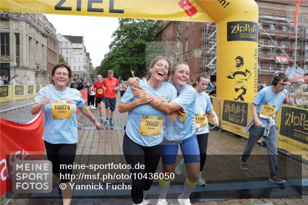 13.09.2026 - Kiel Lauf Yannick Fuchs http://msf.ph/oto/10436050 13.09.2026 09:50:11 Ziel 639, 951, 1366, 1796, 3042, 3602, 4856, 5535, 5619, 7142, 7864, 8042, 8584, 8585, 8589, 8790, 8890, 9683, 9780, 9793, 10074, 10108, 10487, 10491, 10548, 10653, 11565, 11814, 951, 1033, 1796, 2066, 2110, 2366, 2976, 3571, 3687, 3914, 4067, 4125, 5791, 6359, 6658, 6706, 6707, 7606, 7641, 7884, 7937, 8128, 8584, 8585, 8589, 9122, 9944, 10105, 10159, 10178, 10229, 10565, 10990, 11973, 12045, 12047, 12462, 12560, 12749, 2811, 2816, 3561, 3698, 4229, 5184, 5254, 5596, 8023 meine-sportfotos.de