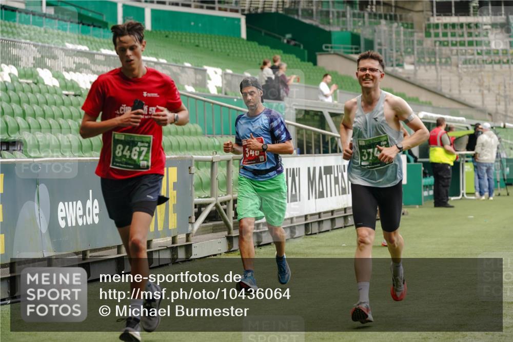13.09.2026 - 21. swb-Marathon Bremen Michael Burmester http://msf.ph/oto/10436064 13.09.2026 12:38:41 Laufen im Stadion 277, 346, 466, 658, 807, 895, 901, 1090, 1118, 1248, 1320, 1323, 1472, 1576, 1587, 1604, 1717, 1751, 1754, 1758, 1795, 1800, 1911, 2049, 2141, 2352, 2585, 2670, 3080, 3606, 5160, 5163, 5912, 6112, 7650, 8077, 8081, 8467, 9399, 9522, 9617, 250, 272, 299, 919, 1089, 1550, 1875, 1993, 4232, 7692, 13033 meine-sportfotos.de