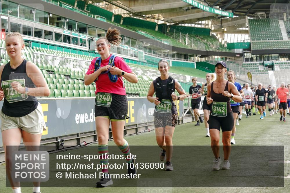 13.09.2026 - 21. swb-Marathon Bremen Michael Burmester http://msf.ph/oto/10436090 13.09.2026 13:35:08 Laufen im Stadion 170, 193, 368, 428, 462, 496, 657, 679, 709, 916, 1026, 1048, 1098, 1280, 1321, 1396, 1432, 1444, 1553, 1557, 1560, 1607, 1661, 1703, 1726, 1772, 1784, 1827, 1965, 1974, 1977, 1992, 1996, 2335, 2338, 2451, 2479, 2511, 2543, 2578, 2641, 2650, 2735, 2757, 2787, 2789, 2791, 2894, 3090, 3179, 3191, 3345, 3406, 3472, 3503, 3547, 3555, 3577, 3660, 3708, 3709, 3720, 3801, 3875, 3904, 3914, 4001, 4014, 4200, 4290, 4500, 4546, 4561, 4880, 4967, 5000, 5151, 5229, 6669, 350 meine-sportfotos.de
