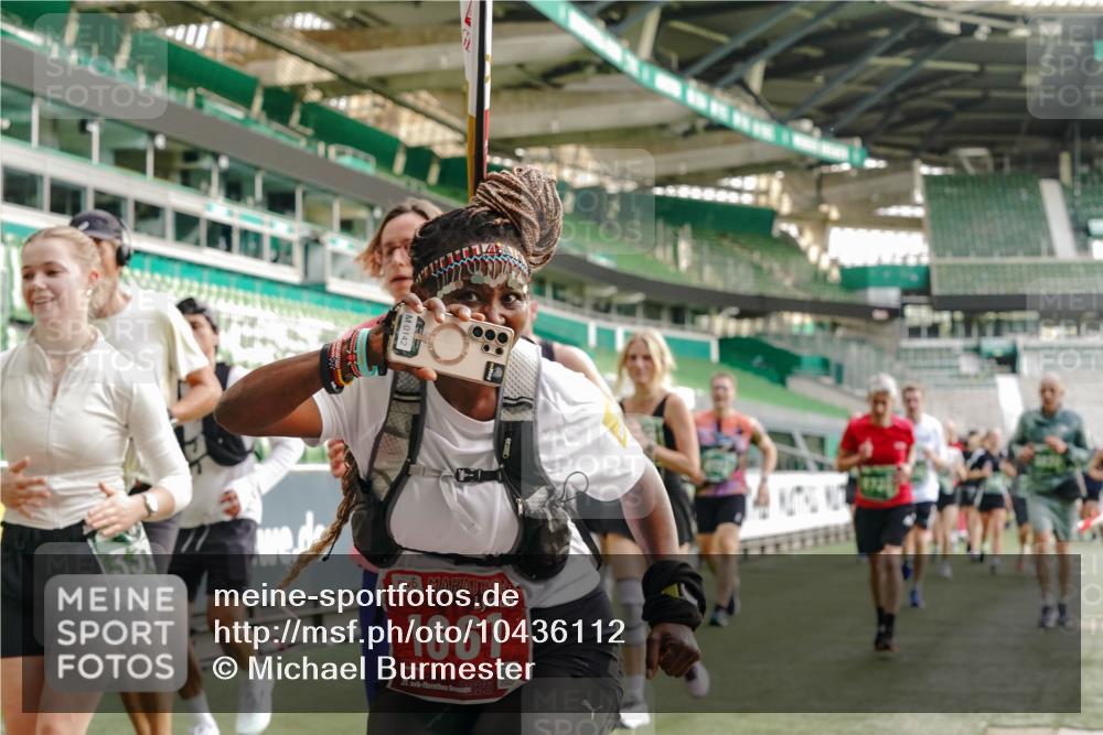 13.09.2026 - 21. swb-Marathon Bremen Michael Burmester http://msf.ph/oto/10436112 13.09.2026 13:35:20 Laufen im Stadion 170, 193, 368, 462, 496, 657, 679, 709, 916, 1015, 1026, 1048, 1280, 1321, 1396, 1432, 1444, 1553, 1560, 1607, 1703, 1726, 1772, 1784, 1827, 1965, 1974, 1977, 1992, 2335, 2338, 2451, 2511, 2578, 2641, 2650, 2688, 2735, 2789, 2791, 2894, 2933, 3090, 3179, 3191, 3345, 3406, 3472, 3547, 3555, 3588, 3660, 3708, 3709, 3720, 3801, 3904, 3914, 4014, 4200, 4290, 4500, 4546, 4561, 4880, 4967, 5000, 5151, 5229, 5332, 6669, 6864, 7023, 350 meine-sportfotos.de