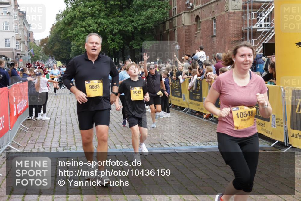 13.09.2026 - Kiel Lauf Yannick Fuchs http://msf.ph/oto/10436159 13.09.2026 09:50:16 Ziel 1366, 5184, 5254, 5535, 5619, 7864, 8023, 8042, 9549, 9683, 9793, 10074, 10108, 10487, 10491, 10548, 10653, 11565, 639, 951, 1033, 1796, 2066, 2110, 2366, 2976, 3042, 3571, 3602, 3687, 3914, 4067, 4125, 4856, 5791, 6359, 6658, 6706, 6707, 7142, 7606, 7641, 7884, 7937, 8128, 8584, 8585, 8589, 8790, 8890, 9122, 9780, 10074, 10105, 10159, 10178, 10229, 10565, 10990, 11565, 11814, 12045, 12047, 12462, 12560, 12749, 1545, 2811, 2816, 3289, 3561, 3698, 4229, 5596, 5851, 8407 meine-sportfotos.de