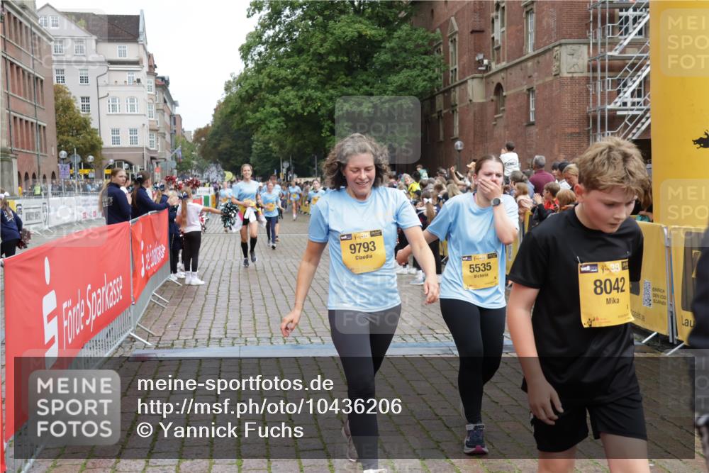 13.09.2026 - Kiel Lauf Yannick Fuchs http://msf.ph/oto/10436206 13.09.2026 09:50:19 Ziel 1366, 5184, 5254, 5535, 5596, 7864, 8023, 8042, 9549, 9683, 9793, 10548, 639, 951, 1033, 1796, 2066, 2976, 3042, 3571, 3602, 3914, 4125, 4856, 5619, 5791, 6359, 6658, 6706, 6707, 7142, 7606, 7884, 7937, 8584, 8585, 8589, 8790, 8890, 9122, 9780, 10074, 10105, 10108, 10178, 10229, 10487, 10491, 10565, 10653, 10990, 11565, 11814, 12047, 12462, 12560, 12749, 1545, 2811, 2816, 3289, 3561, 3698, 3838, 4145, 4229, 5851, 8407, 2066, 4125 meine-sportfotos.de