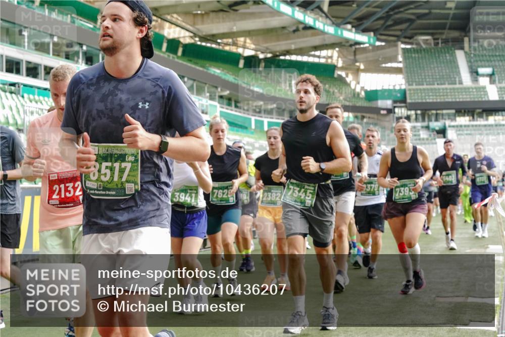 13.09.2026 - 21. swb-Marathon Bremen Michael Burmester http://msf.ph/oto/10436207 13.09.2026 13:35:35 Laufen im Stadion 170, 193, 368, 462, 491, 496, 657, 679, 916, 1015, 1026, 1280, 1321, 1396, 1432, 1553, 1560, 1607, 1703, 1726, 1772, 1784, 1887, 1934, 1965, 1974, 1977, 1992, 2335, 2338, 2451, 2578, 2650, 2688, 2789, 2791, 2894, 2933, 3090, 3161, 3169, 3178, 3179, 3191, 3406, 3463, 3472, 3498, 3547, 3555, 3573, 3588, 3660, 3708, 3709, 3720, 3801, 3904, 3914, 4014, 4145, 4200, 4290, 4464, 4500, 4546, 4561, 4880, 4967, 5000, 5034, 5151, 5229, 5332, 6259, 6514, 6669, 6864, 7023, 350 meine-sportfotos.de