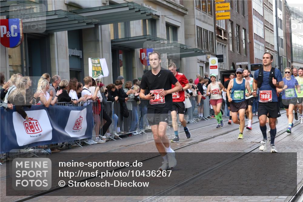 13.09.2026 - 21. swb-Marathon Bremen Strokosch-Dieckow http://msf.ph/oto/10436267 13.09.2026 13:14:23 Ziel 199, 376, 615, 616, 889, 1043, 1455, 1492, 1748, 1814, 2251, 2847, 2971, 2997, 3012, 3057, 3085, 3175, 3206, 3821, 3834, 4097, 4226, 4246, 4569, 4586, 4685, 4968, 5239, 5315, 5649, 5794, 5962, 6404, 6472, 6506, 7117, 7251, 7782, 7826, 8366, 8409, 9242, 9523, 9868, 10016, 13141, 107, 235, 469, 1125, 1433, 1542, 1613, 1998, 2043, 2084, 2203, 2701, 2913, 2922, 3545, 4452, 4728, 5593, 5836, 5986, 6130, 6145, 7029, 7435, 7591, 7659, 7963, 8118, 8886, 8919, 9783, 10105 meine-sportfotos.de
