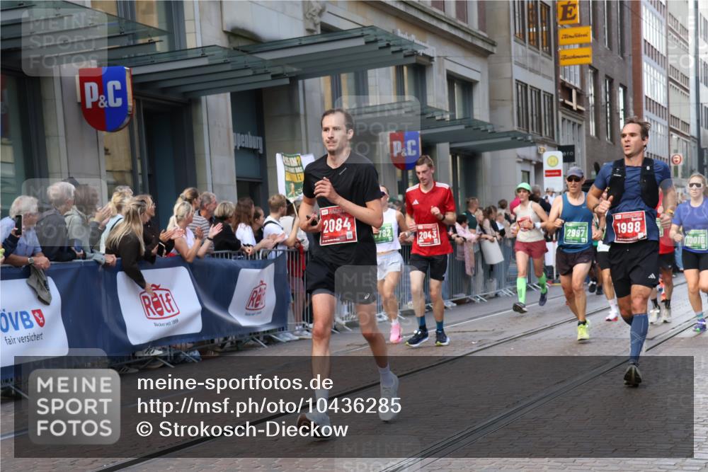 13.09.2026 - 21. swb-Marathon Bremen Strokosch-Dieckow http://msf.ph/oto/10436285 13.09.2026 13:14:24 Ziel 199, 376, 615, 616, 889, 1043, 1455, 1492, 1748, 1814, 2251, 2847, 2971, 2997, 3012, 3057, 3085, 3175, 3206, 3821, 3834, 4097, 4226, 4246, 4569, 4586, 4685, 4968, 5239, 5315, 5649, 5794, 5796, 5962, 6404, 6472, 6506, 7117, 7251, 7782, 8366, 8409, 9242, 9523, 9868, 10016, 13141, 107, 235, 469, 1043, 1125, 1433, 1492, 1542, 1613, 1998, 2043, 2084, 2203, 2913, 2922, 3085, 3545, 4452, 4728, 5836, 5986, 6130, 6145, 7029, 7435, 7591, 7659, 7963, 8118, 8886, 8919, 9783 meine-sportfotos.de