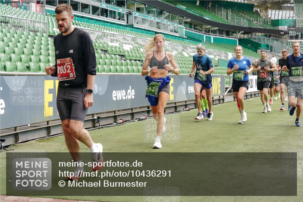 13.09.2026 - 21. swb-Marathon Bremen Michael Burmester http://msf.ph/oto/10436291 13.09.2026 13:05:41 Laufen im Stadion 109, 178, 217, 244, 287, 303, 323, 394, 430, 454, 536, 565, 578, 613, 647, 784, 891, 900, 1073, 1239, 1243, 1274, 1307, 1308, 1365, 1373, 1380, 1456, 1533, 1574, 1581, 1627, 1656, 1687, 1780, 1823, 1909, 1914, 1932, 1941, 2023, 2076, 2089, 2126, 2241, 2244, 2265, 2301, 2310, 2355, 2356, 2369, 2393, 2430, 2452, 2464, 2602, 2723, 2742, 2764, 2867, 2872, 2910, 2919, 2957, 2959, 2985, 3028, 3030, 3115, 3217, 3278, 3320, 3343, 3419, 3444, 3485, 3521, 3796, 3909 meine-sportfotos.de
