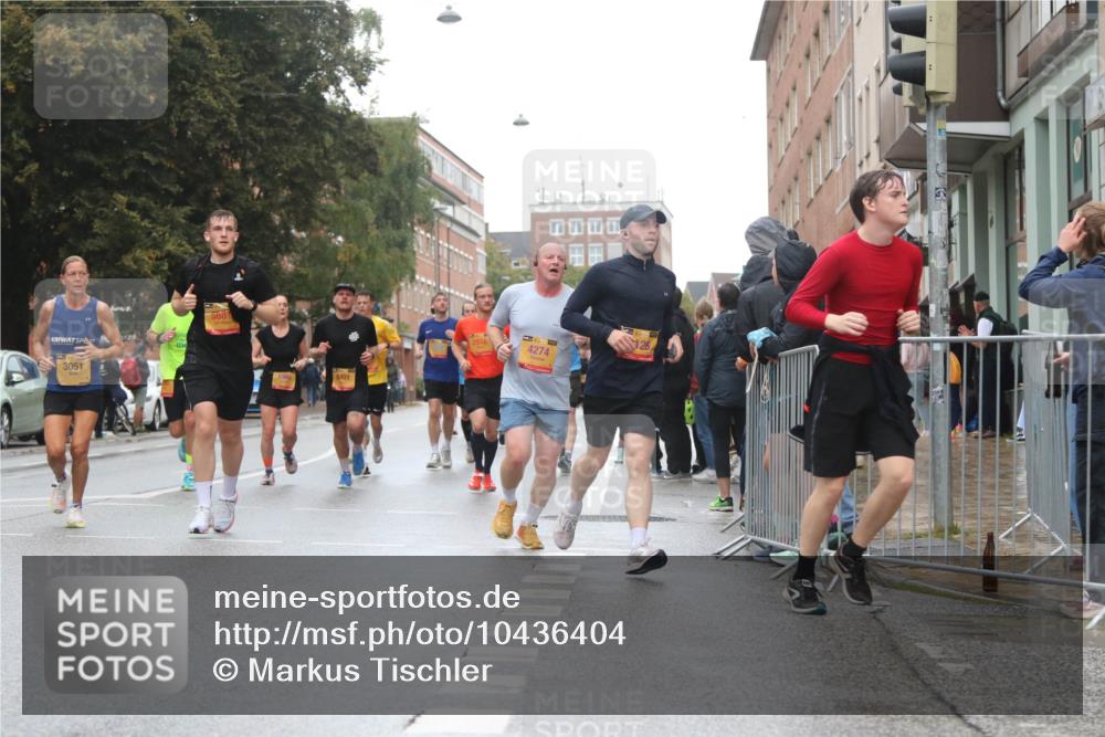 13.09.2026 - Kiel Lauf Markus Tischler http://msf.ph/oto/10436404 13.09.2026 11:41:19 Fleethörn 30511, 5881, 1960, 8401, 2516, 4274 meine-sportfotos.de