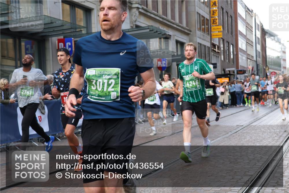 13.09.2026 - 21. swb-Marathon Bremen Strokosch-Dieckow http://msf.ph/oto/10436554 13.09.2026 13:14:29 Ziel 199, 615, 616, 889, 1455, 1510, 1748, 2251, 2847, 2971, 2997, 3012, 3057, 3175, 3206, 3504, 3834, 4097, 4226, 4246, 4569, 4586, 4685, 4968, 5239, 5315, 5471, 5649, 5796, 5962, 6379, 6404, 6472, 6528, 7251, 7782, 8238, 8366, 8409, 9242, 9523, 9797, 10016, 13141, 107, 235, 376, 469, 1043, 1125, 1492, 1542, 1814, 1998, 2043, 2084, 2203, 2913, 2922, 3085, 3545, 3821, 4452, 4685, 4728, 5794, 5836, 5986, 6130, 6506, 7591, 7659, 8919, 9783 meine-sportfotos.de