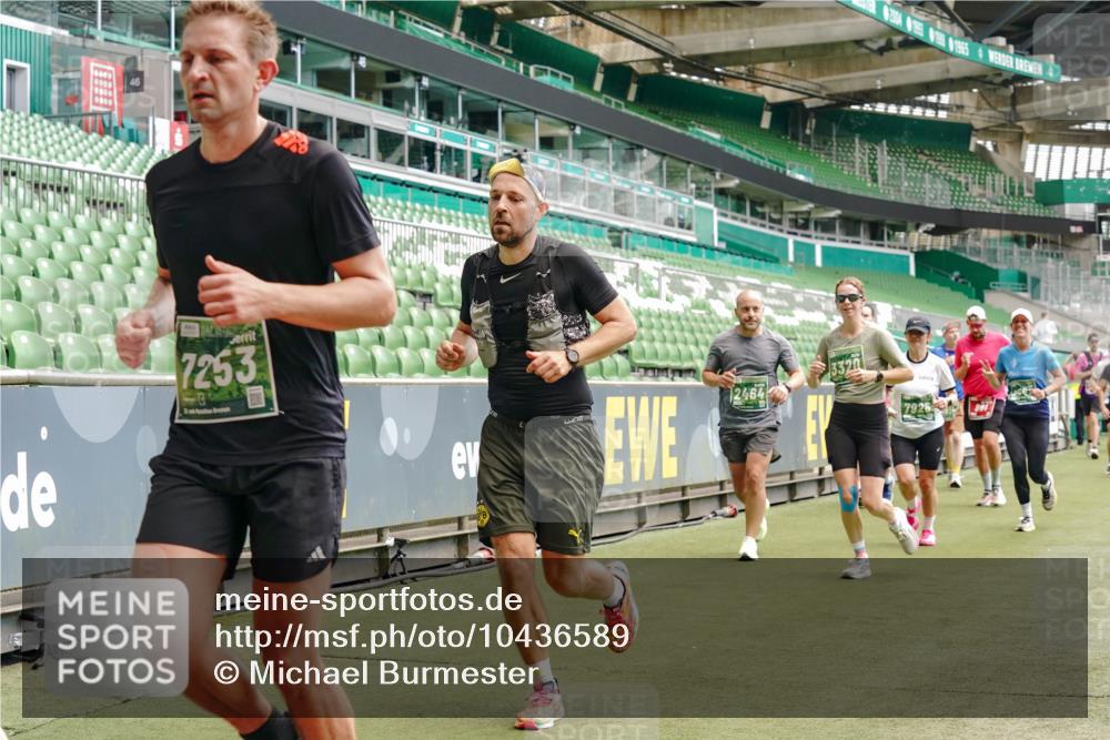 13.09.2026 - 21. swb-Marathon Bremen Michael Burmester http://msf.ph/oto/10436589 13.09.2026 13:05:46 Laufen im Stadion 109, 178, 217, 244, 287, 303, 323, 394, 430, 454, 536, 565, 578, 613, 647, 784, 891, 900, 1073, 1239, 1243, 1274, 1307, 1308, 1365, 1373, 1380, 1456, 1533, 1574, 1581, 1627, 1656, 1687, 1780, 1823, 1909, 1914, 1932, 1941, 2023, 2076, 2089, 2126, 2241, 2244, 2265, 2275, 2301, 2310, 2355, 2356, 2393, 2430, 2452, 2464, 2602, 2723, 2742, 2764, 2867, 2872, 2902, 2910, 2919, 2957, 2959, 2985, 3030, 3115, 3217, 3278, 3320, 3343, 3419, 3444, 3485, 3909 meine-sportfotos.de