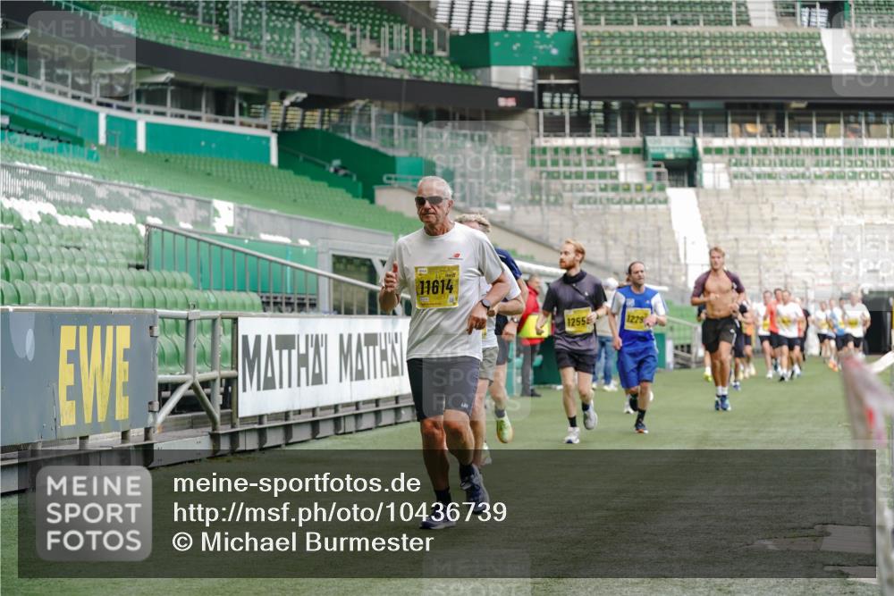 13.09.2026 - 21. swb-Marathon Bremen Michael Burmester http://msf.ph/oto/10436739 13.09.2026 10:26:23 Laufen im Stadion 10096, 10143, 10172, 10210, 10214, 10228, 10231, 10289, 10312, 10318, 10319, 10336, 10342, 10346, 10352, 10358, 10398, 10436, 10445, 10447, 10454, 10456, 10464, 10504, 10514, 10536, 10541, 10583, 10628, 10638, 10735, 10742, 10744, 10806, 10807, 10816, 10861, 10866, 10873, 10956, 10987, 10988, 10992, 11015, 11019, 11020, 11063, 11088, 11108, 11130, 11135, 11155, 11187, 11193, 11199, 11209, 11232, 11265, 11279, 11312, 11447, 11468, 11615, 11758, 11948 meine-sportfotos.de
