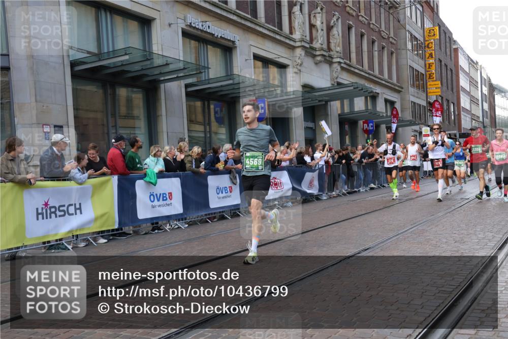 13.09.2026 - 21. swb-Marathon Bremen Strokosch-Dieckow http://msf.ph/oto/10436799 13.09.2026 13:14:34 Ziel 615, 616, 889, 1455, 1510, 1748, 2251, 2383, 2847, 2971, 2997, 3012, 3057, 3175, 3206, 3504, 3717, 4097, 4226, 4246, 4569, 4586, 4968, 5294, 5298, 5315, 5417, 5471, 5649, 5796, 5962, 6379, 6404, 6472, 6521, 6528, 6717, 7190, 7251, 7782, 8238, 8409, 9523, 9797, 10016, 13141, 107, 199, 376, 469, 1043, 1125, 1492, 1542, 1814, 2043, 2084, 2203, 2913, 2922, 3085, 3545, 3821, 3834, 4452, 4685, 4728, 5239, 5794, 5836, 5986, 6130, 6506, 7591, 7659, 8919, 9783 meine-sportfotos.de