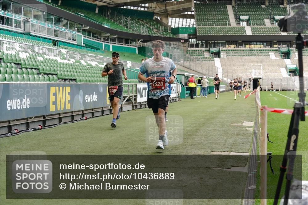 13.09.2026 - 21. swb-Marathon Bremen Michael Burmester http://msf.ph/oto/10436889 13.09.2026 12:39:28 Laufen im Stadion 277, 346, 453, 807, 901, 1118, 1248, 1320, 1323, 1379, 1472, 1508, 1540, 1576, 1587, 1717, 1751, 1758, 1795, 1800, 1852, 1911, 2049, 2099, 2141, 2352, 3080, 3606, 3744, 5160, 5163, 5912, 6112, 6630, 7118, 7650, 8077, 8467, 9399, 9522, 9617, 9630, 10034, 13080, 365, 850, 1288, 1485, 1550, 1875, 1993, 4232, 7692, 7768, 8075, 13033 meine-sportfotos.de